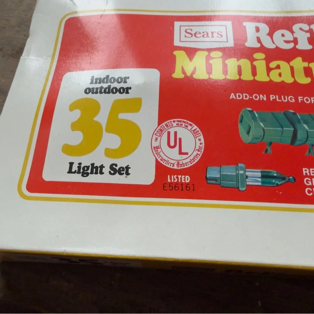 Vintage Sears Reflector Miniature Light Set in Amber: indoor/outdoor 35ct 20ft